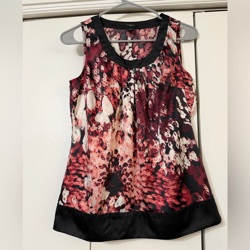 Ann Taylor Sleeveless Top - Black and Red Abstract Watercolor
